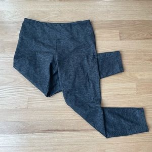 Kyodan Gray Workout Capri Leggings Size Medium In Excellent Condition
